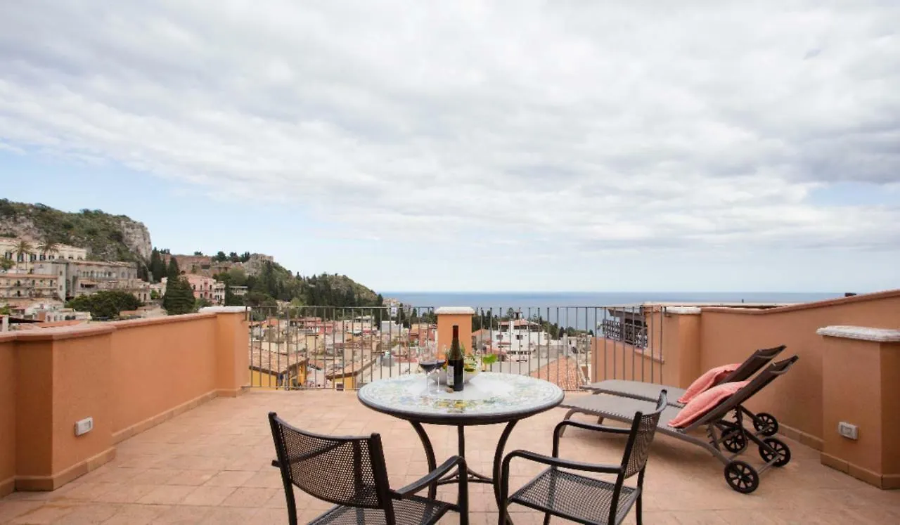 Vilagos Apartments & Loft Taormina